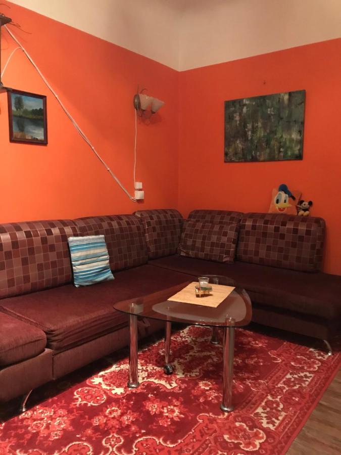 Cozy Condo For Up To 3 Travellers, With Kitchen And Bath Riga Luaran gambar